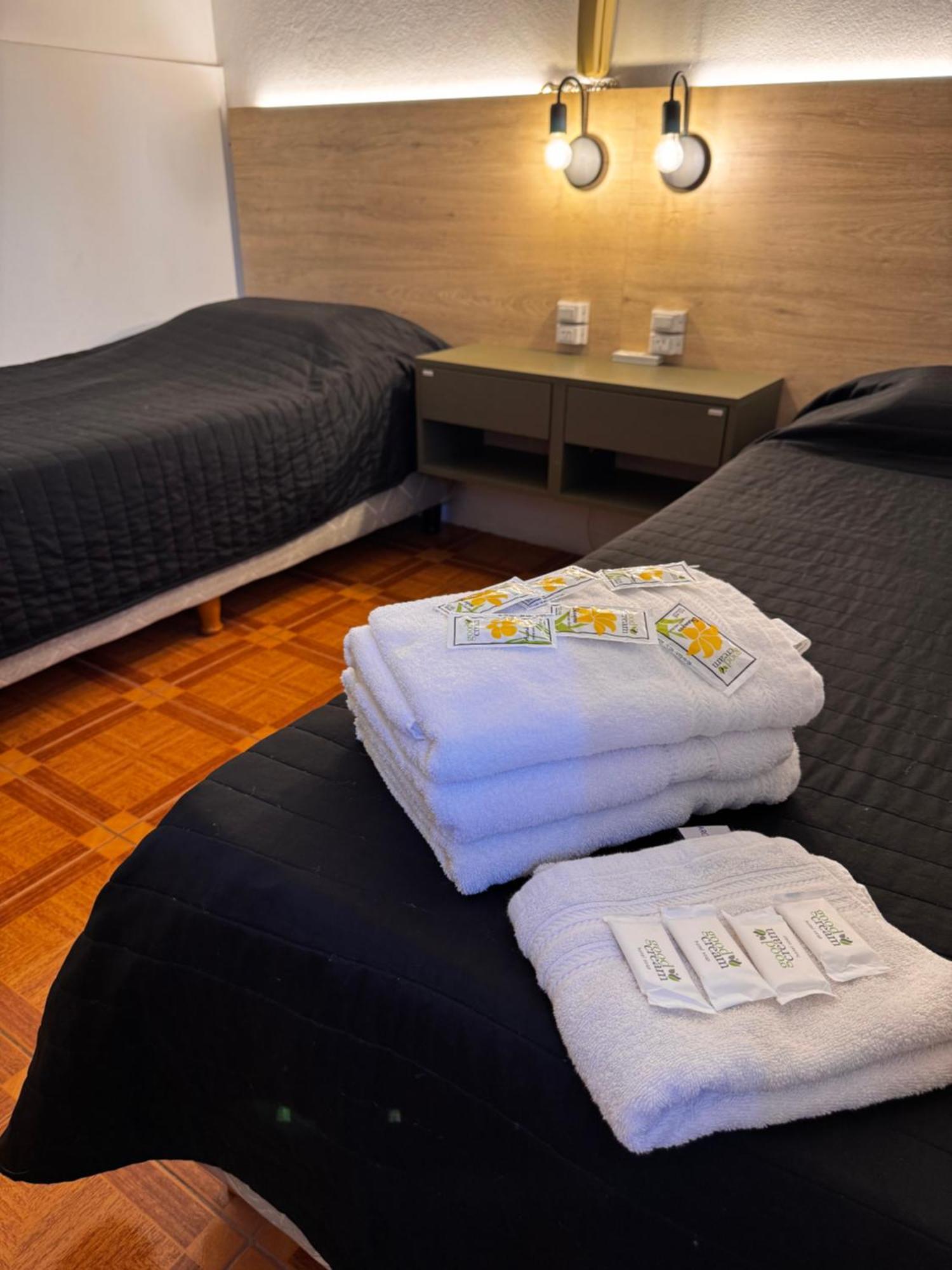 Chrome Hotel Рио-Куарто Экстерьер фото