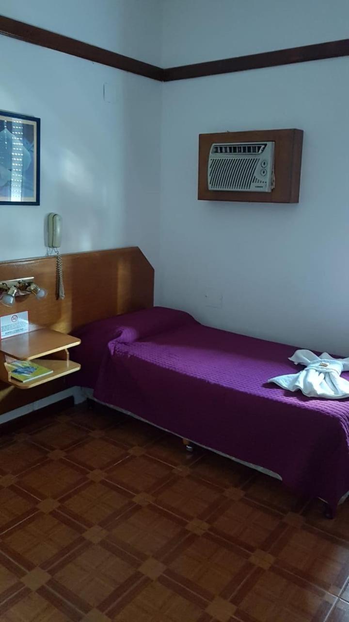Chrome Hotel Рио-Куарто Экстерьер фото