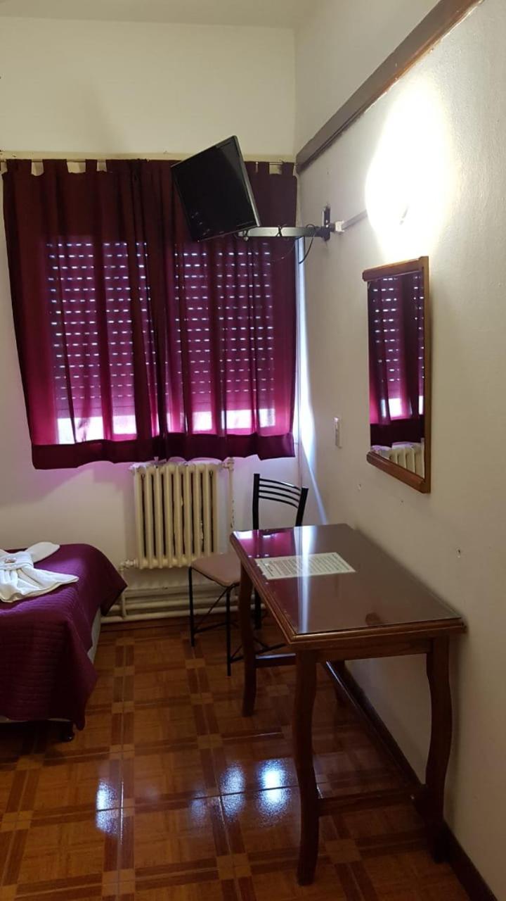 Chrome Hotel Рио-Куарто Экстерьер фото